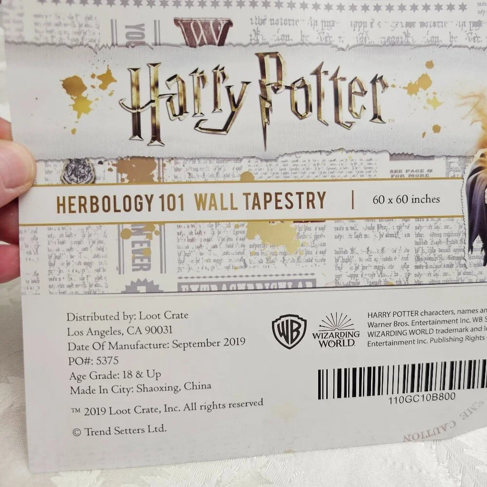 Loot Crate Exclusive Harry Pottery Herbology 101 Wall Tapestry! New!